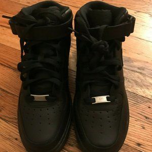 Nike Air Force 1 Mid Black Size US 7 Men (UK Size 6, EUR Size 40)